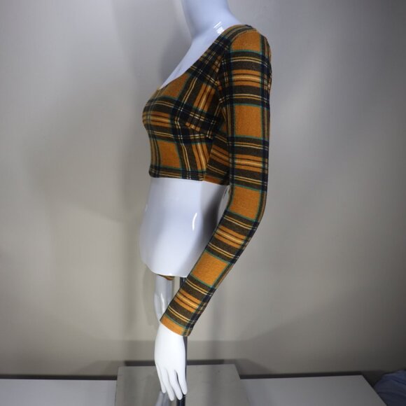 Plaid Long Sleeve Scoop Neck Crop Top, Medium - Picture 3 of 8